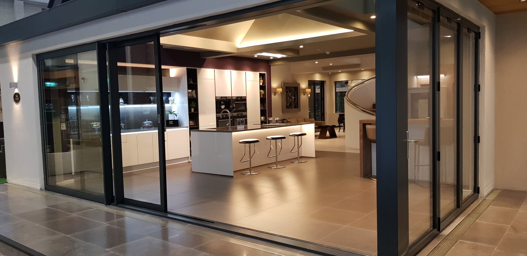 Aluminium Patio-Bi fold Aluminium Patio-Bi fold